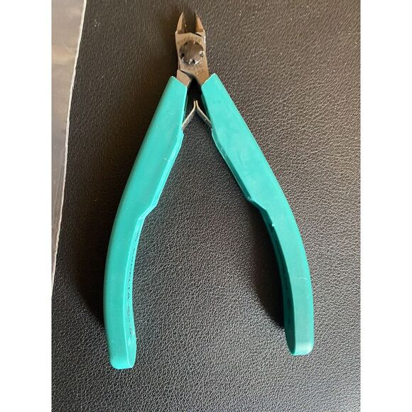 EXCELTA 9231E Ovalhead Diagonal Side Flush Cutter Wire Stripper Shears Pliers 4" - Picture 2 of 5